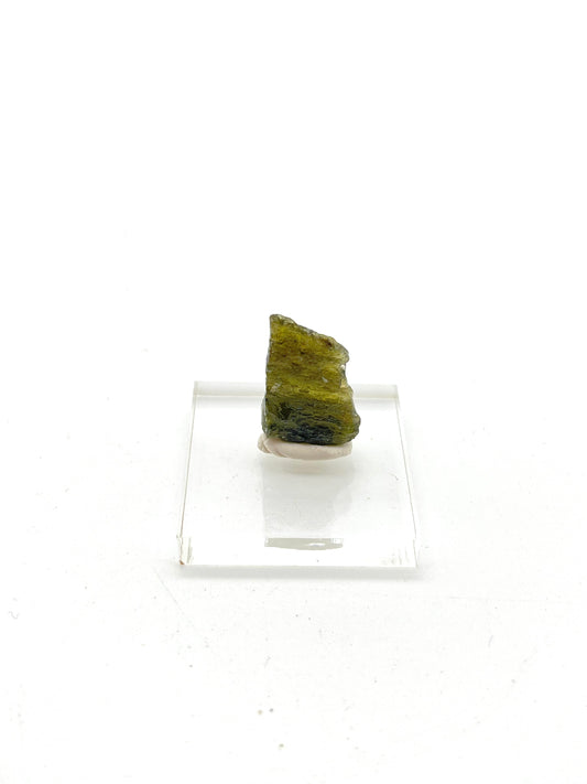 Éclat brut de moldavite